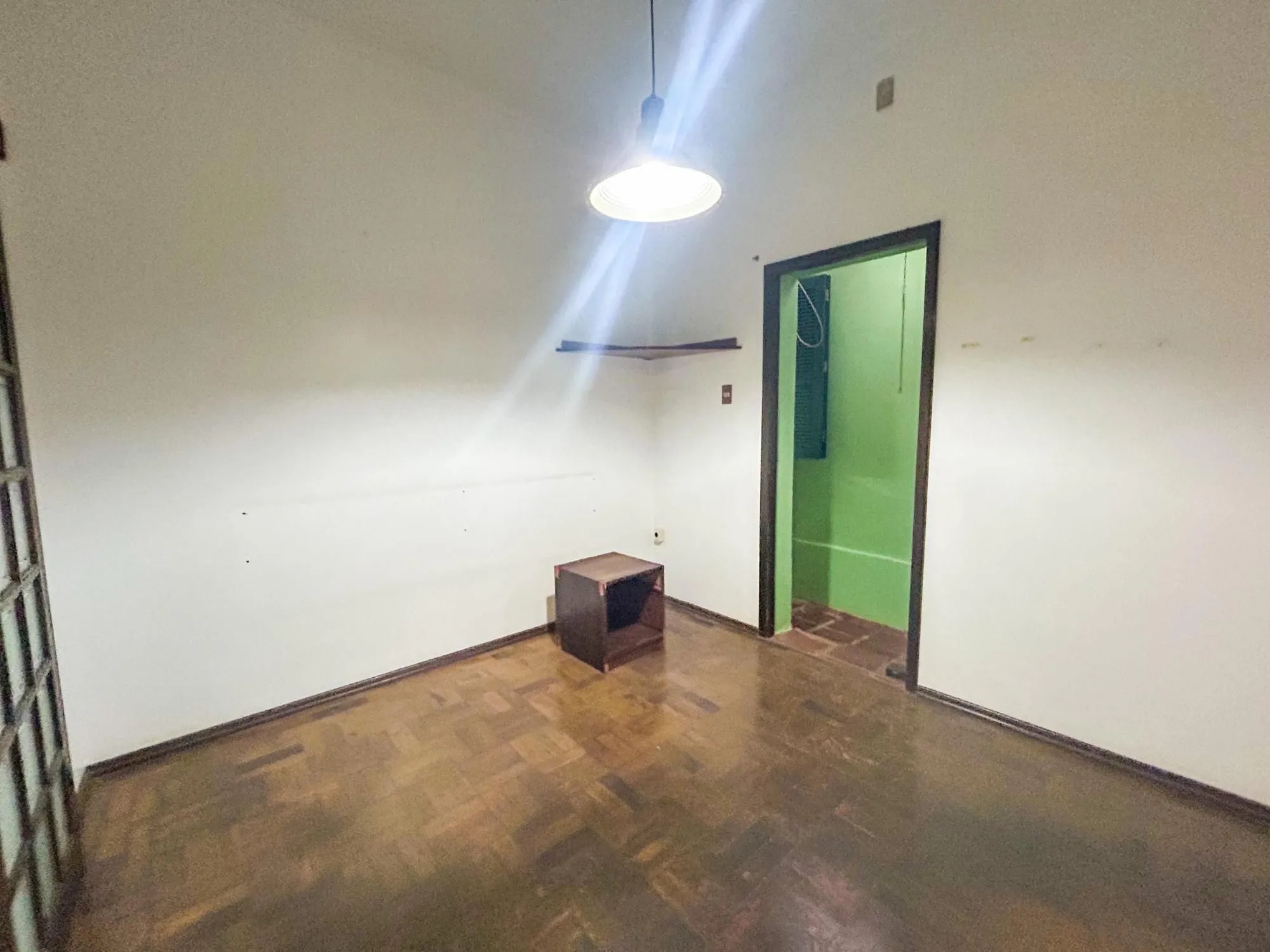 Imagem Casa Residencial com 3 Quartos, sendo 1 suíte e 3 Banheiros, no Bairro Santa Teresa em Porto Alegre, RS