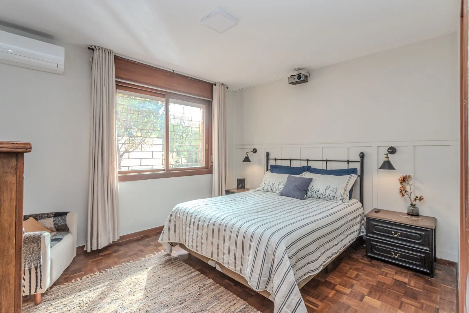 Imagem Apartamento de 3 dormitórios e vaga no bairro Petrópolis