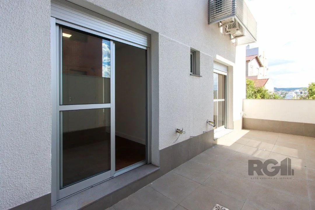 Imagem Apartamento em Porto Alegre no Bairro Petrópolis, de 2 quartos, GARDEN , semi mobiliado