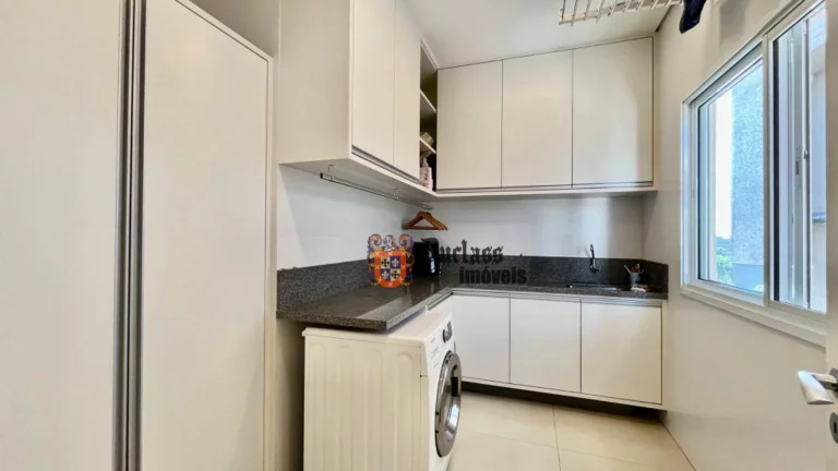 Imagem Casa com 4 dormitórios à venda, 380 m² por R$ 2.999.000,00 - Reserva Santa Maria - Jandira/SP