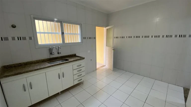 Imagem CASA COM 86.2 m² - FORTE - PRAIA GRANDE SP