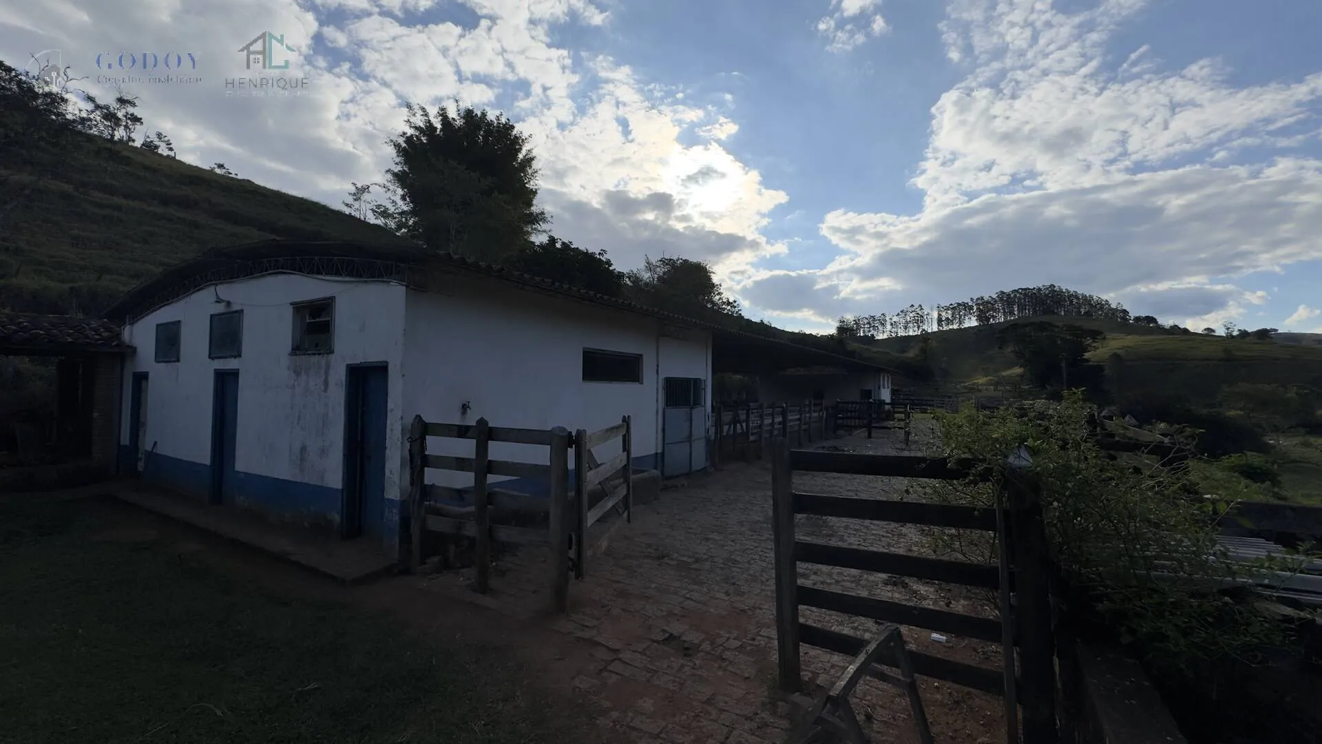 Imagem OPORTUNIDADE ÚNICA EM SÃO LUÍS DO PARAITINGA - ÁREA RURAL