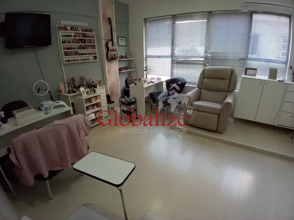 Imagem Sala comercial a venda com 48m², copa, banheiro e portaria por R$ 220.000,00