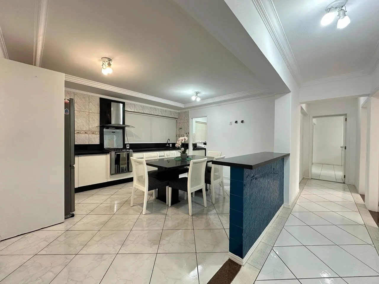 Imagem Apartamento com vista para o mar à venda com 165m2 por R$ 2.800.000,00