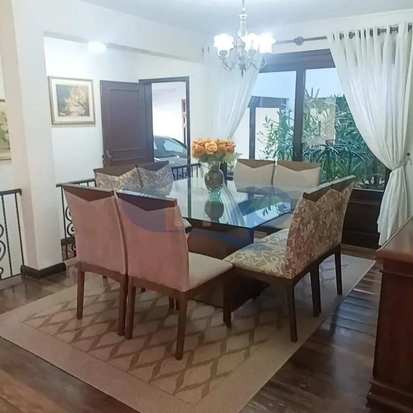 Imagem Casa á venda com 6 dormitórios no centro de Torres/RS
