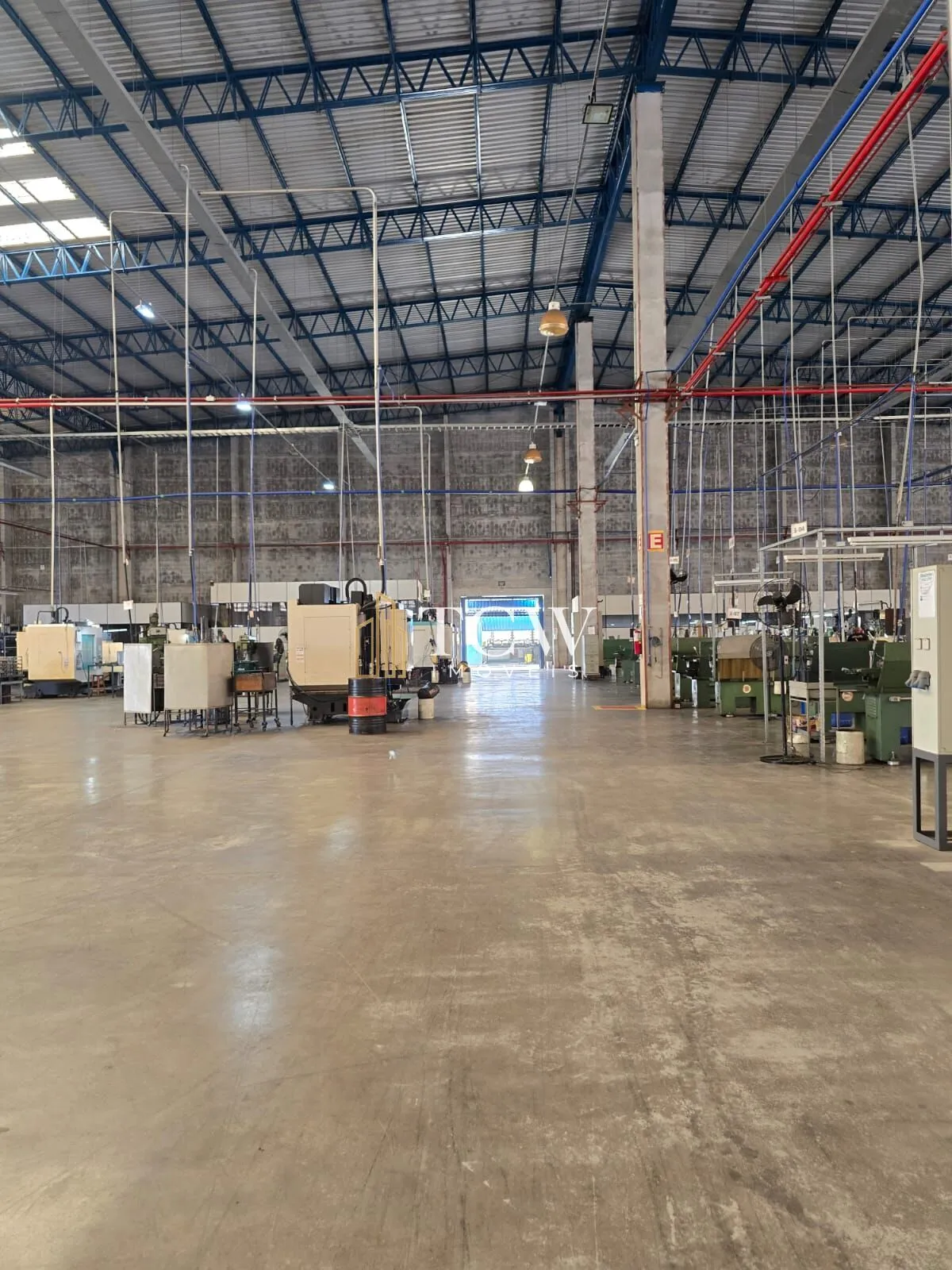 Imagem GALPÃO INDUSTRIAL À VENDA | 15.000 m² CONSTRUÍDOS | 71.000 m² DE TERRENO | MOGI DAS CRUZES/SP