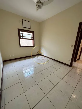 Imagem Casa 4 dormitórios ( 2 suítes) com edícula em Caçapava.