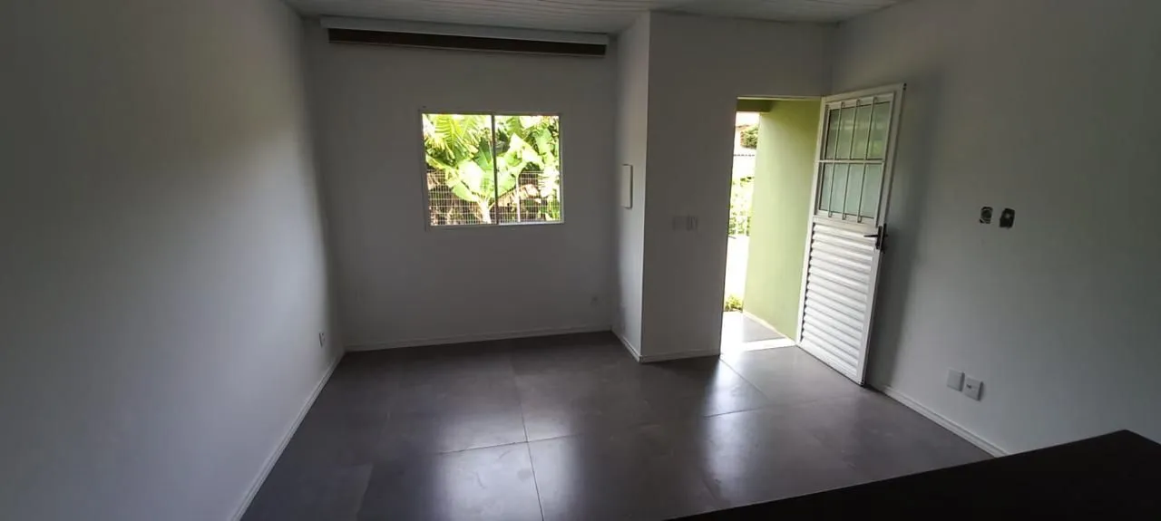 Imagem Casa Térrea, Bairro Campo Novo.