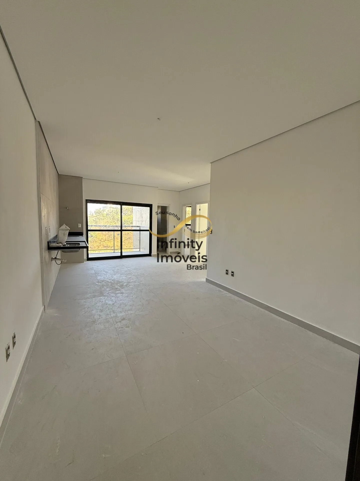 Imagem Apartamento à venda no bairro Cabral - Contagem/MG