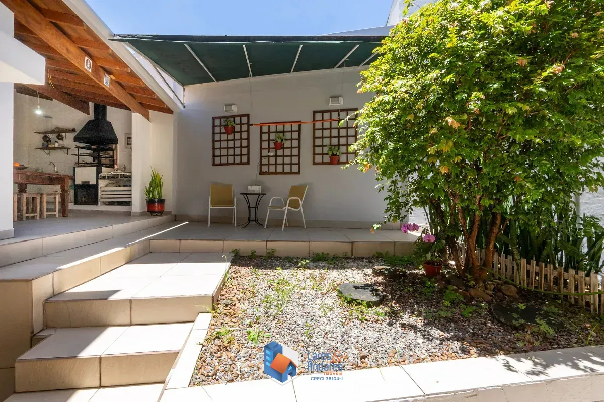 Imagem Casa para venda em Rolinópolis com 4 quartos, sendo 1 suíte, 240m²