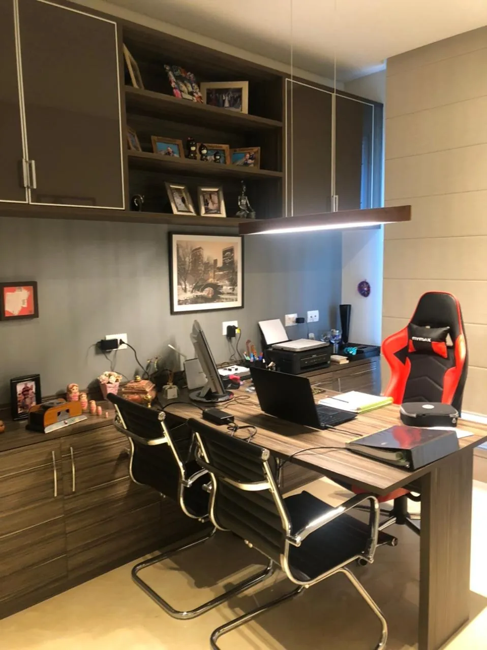 Imagem Casa 4 suítes MOBILIADA e decorada para locação e ou venda