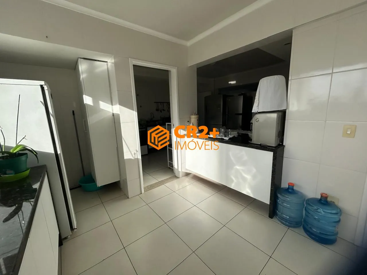Imagem Apartamento à venda com 185m² , 4 quartos sendo 2 suítes no Espinheiro.