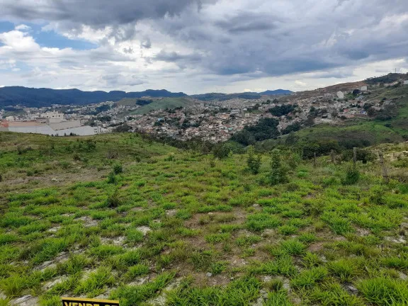 Terreno à Venda, 302 m² em Residencial Morumbí - Poços De Caldas