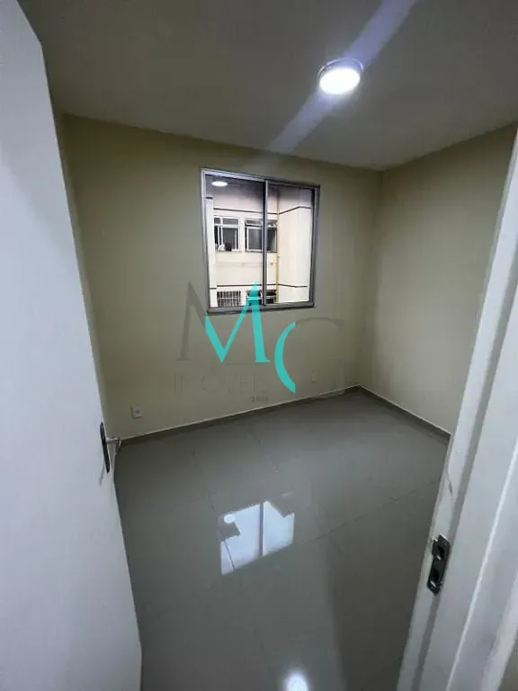 Imagem Apartamento com 2 dormitórios à venda, 45 m² por R$ 160.000,00 - Inhoaíba - Rio de Janeiro/RJ