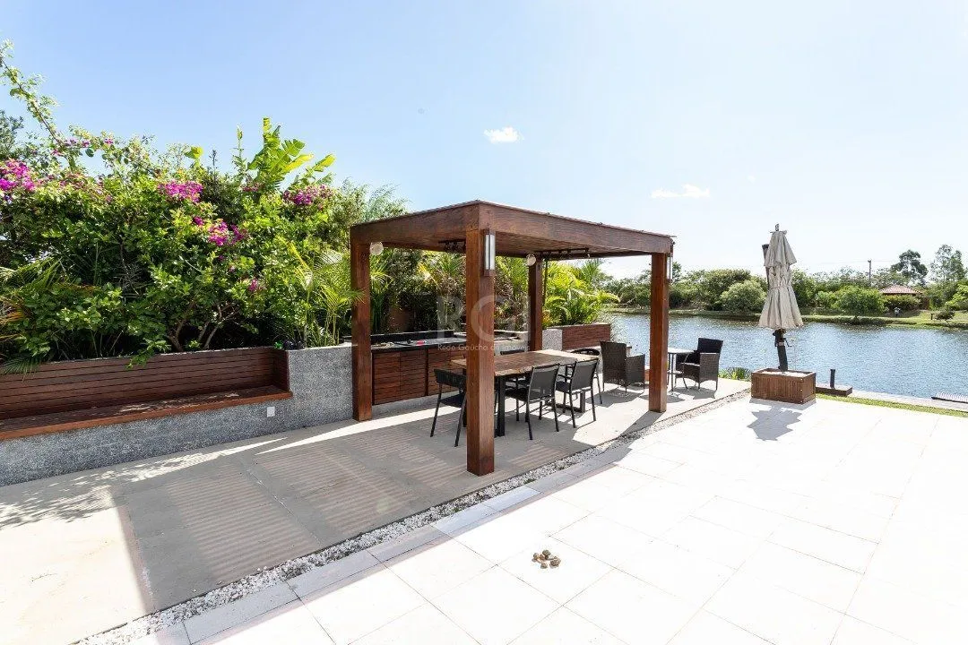 Imagem Casa Condominio para Venda - 340m², 4 dormitórios, sendo 4 suites, 4 vagas - Terra Ville