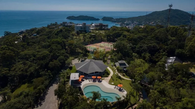 Imagem Casa em Bombinhas Condomínio Panorâmico