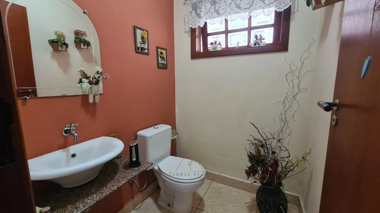 Imagem Oportunidade única: Casa em condomínio com 5 quartos e 2 suítes em Salto-SP, no Condomínio Fechado Village Haras São Luiz.