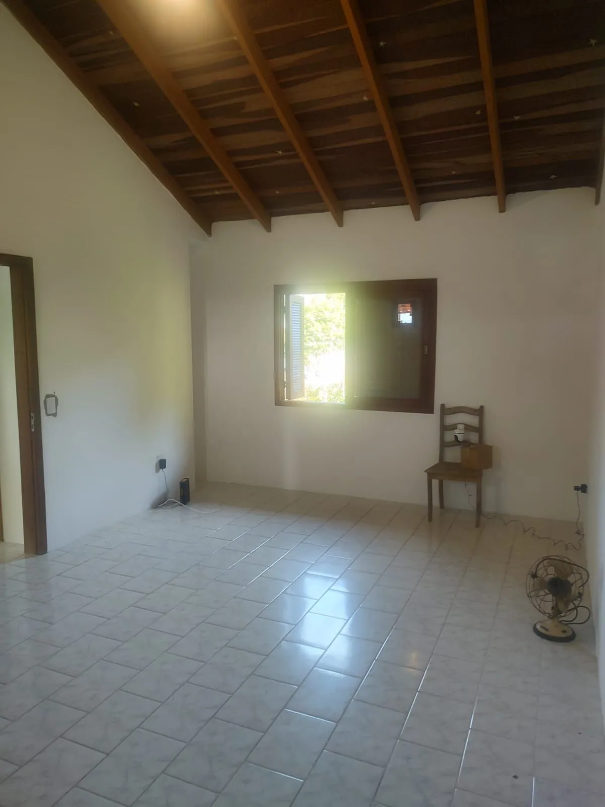 Imagem Casa com 3 dormitórios à venda no bairro, Espírito Santo, Porto Alegre