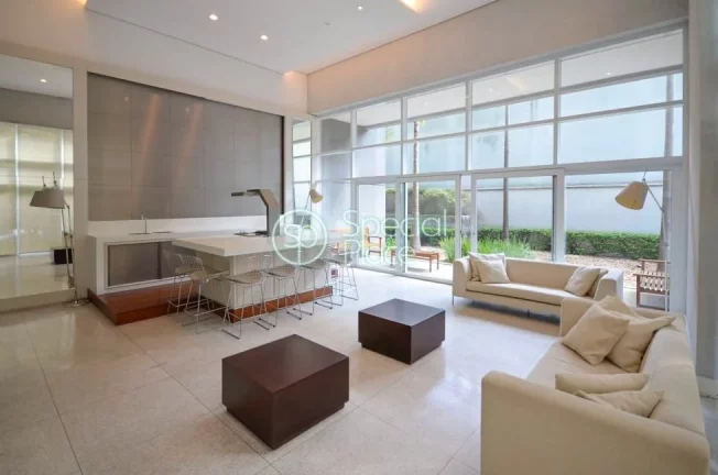 Imagem Apto duplex rico em iluminação natural, amplo living e lavabo. Possui 146m² muito bem distribuíd...