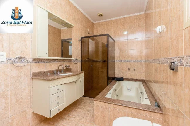 Imagem Casa à Venda No Planalto Paulista Com 4 Dormitórios Sendo 2 Suítes e 6 Vagas