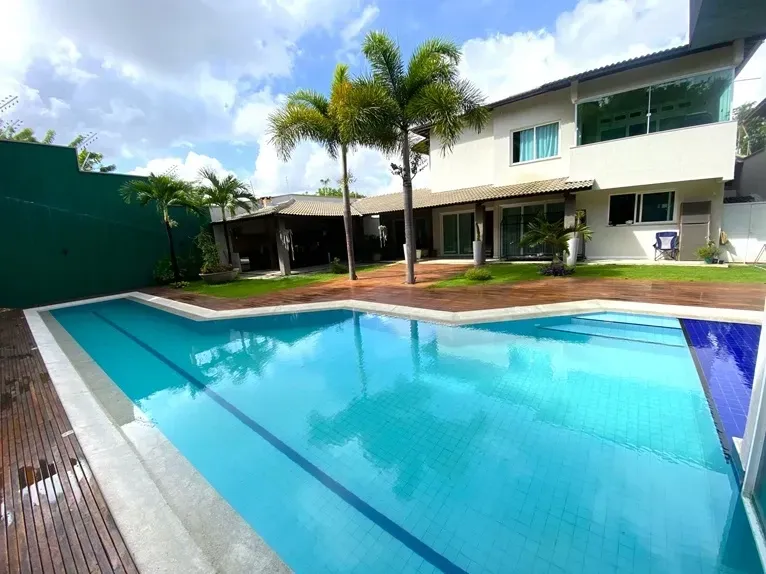 Foto do imóvel Casa com 5 Quartos à Venda, 500 m² em Rua Alexandre Antônio Furtado, 61 - De Lourdes, Fortaleza - CE