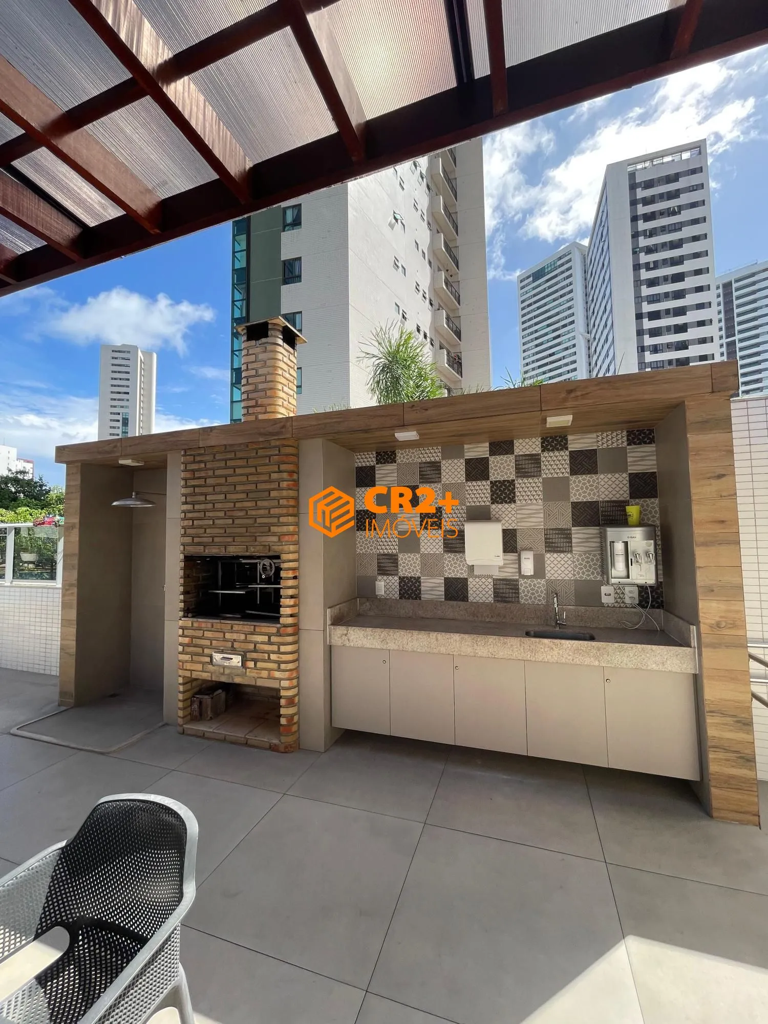 Imagem Vendo apartamento com a metragem de 162, em boa viagem com varanda integrada com