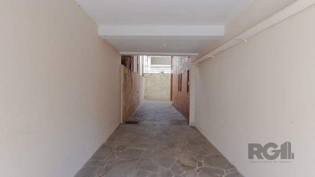 Imagem Casa com 4 dormitórios, 4 vagas no bairro Vila Jardim