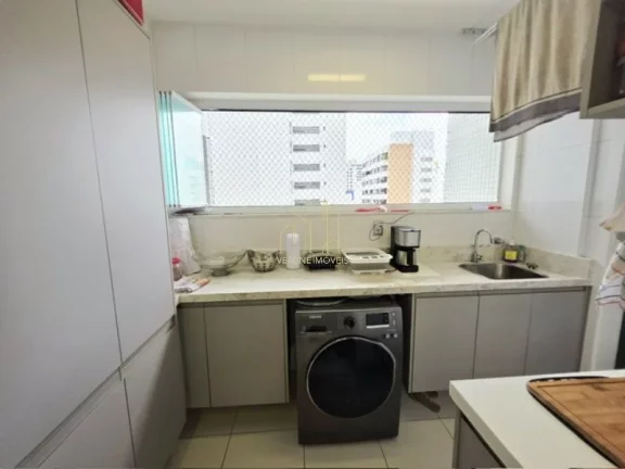 Imagem Amplo apartamento decorado com quatro quartos varanda a venda no cidade jardim