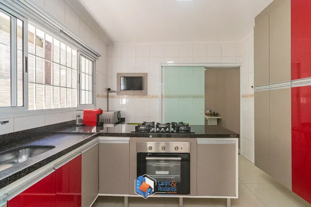 Imagem Casa para venda em Vila Dom Pedro I com 3 quartos, sendo 3 suítes, 223m²