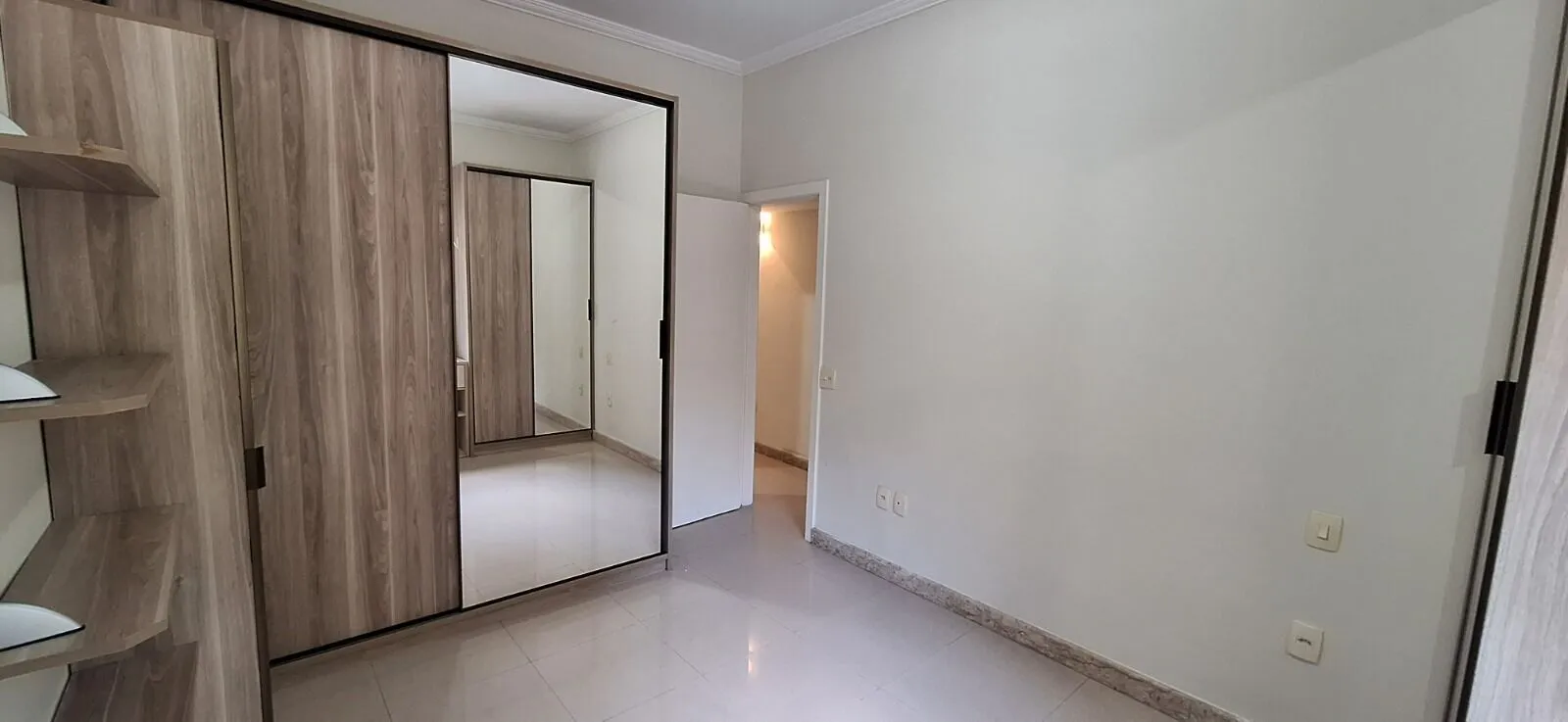 Imagem Apartamento reformado à venda na Rua Marquês de Olinda