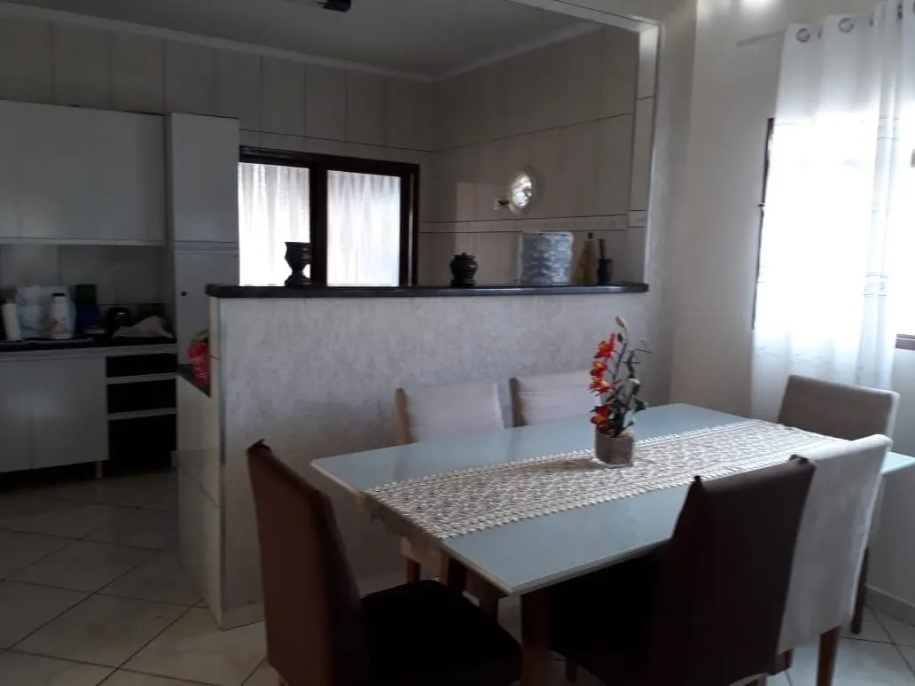 Imagem Casa à venda 4 Quartos, 1 Suite, 4 Vagas, 250M², Mombaça, Pindamonhangaba - SP