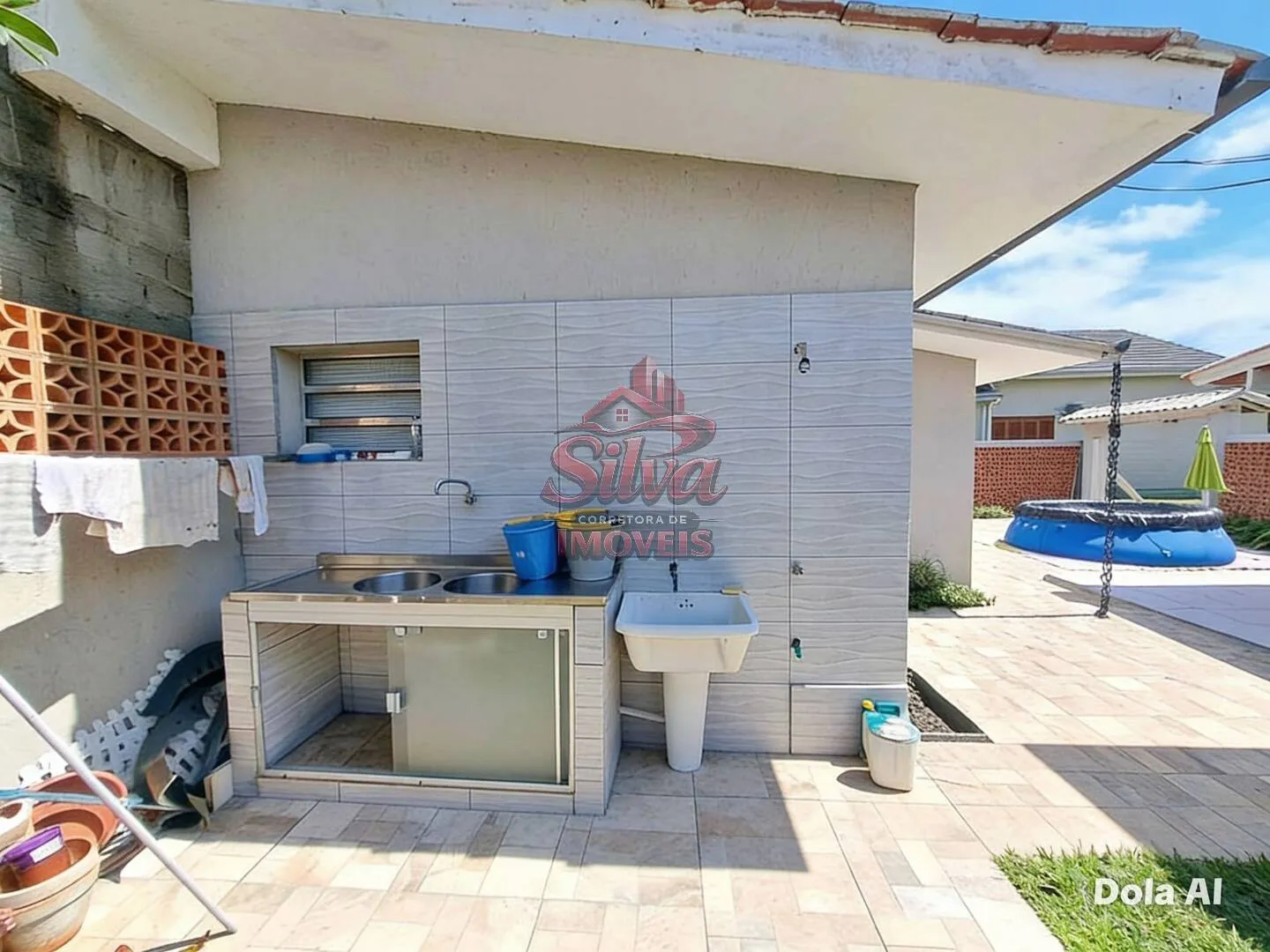 Imagem C793 | Casa de esquina à venda a 400m do mar no Mariluz