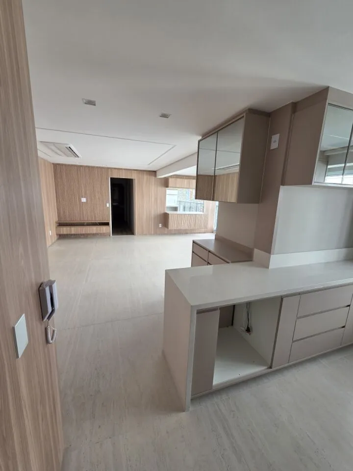 Imagem APARTAMENTO Á VENDA NO PANAMBY COM 3 QUARTOS E 2 VAGAS, REFORMADO!