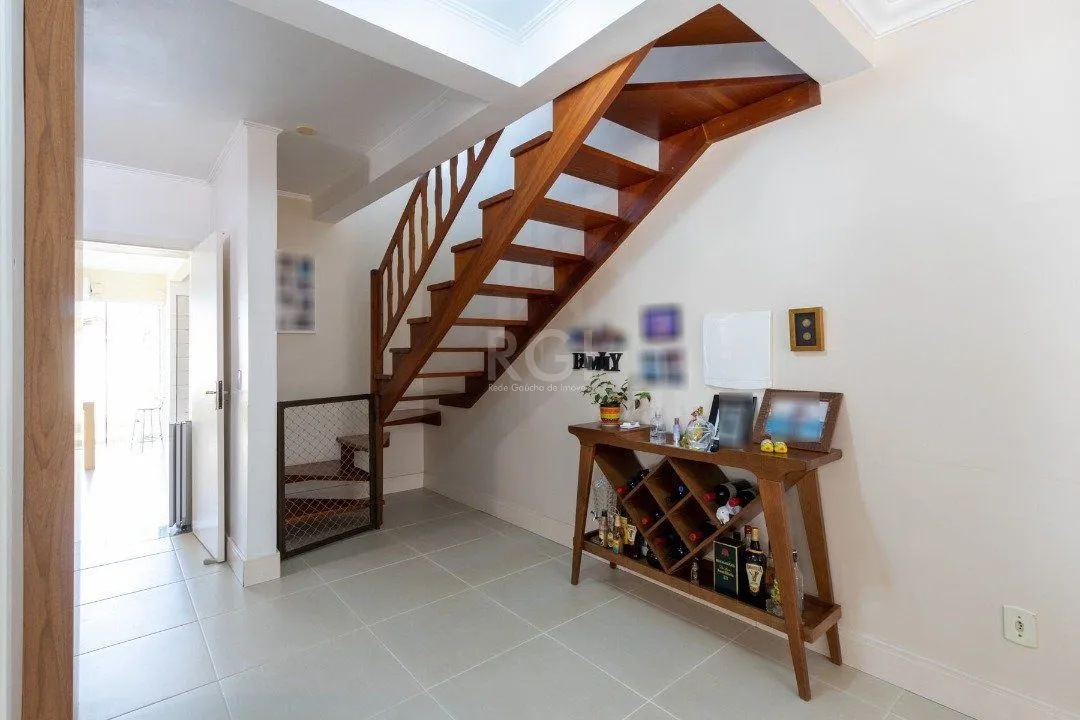 Imagem Casa Condominio para Venda - 102.9m², 3 dormitórios, sendo 1 suites, 2 vagas - Camaquã
