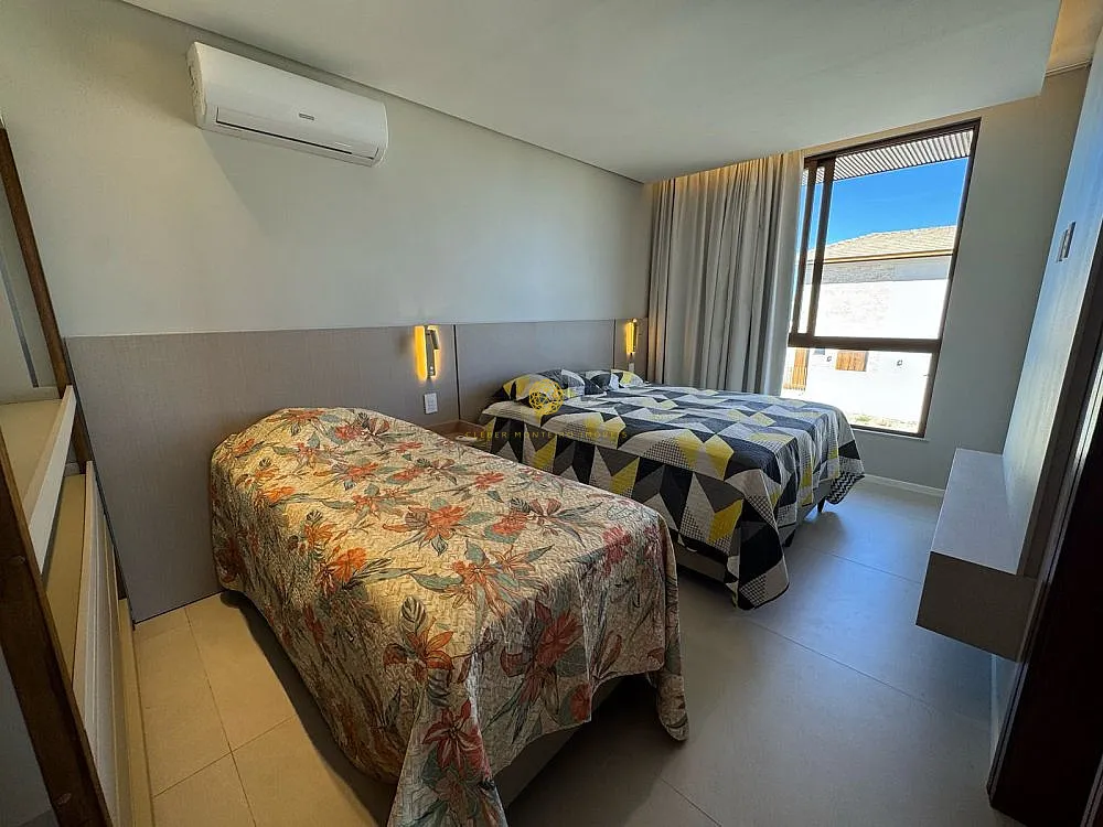 Imagem Casa de luxo no Piscinas Naturais  Praia do Forte, 7 suítes