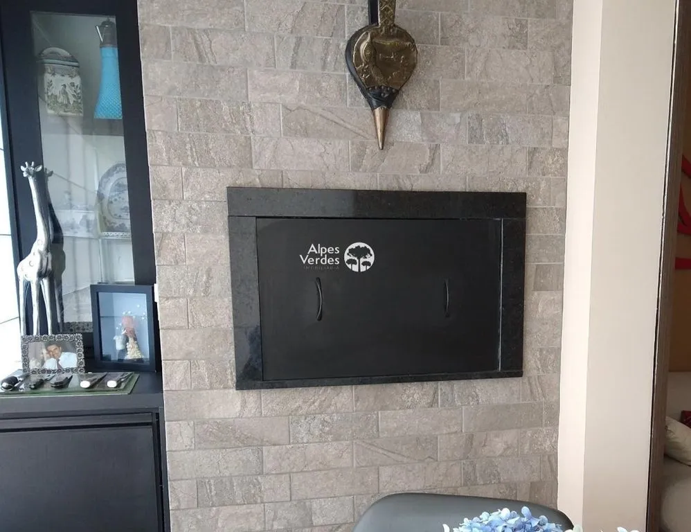 Imagem Vende-se apartamento em frente a Catedral de Pedra com 3 dormitorios mobiliado