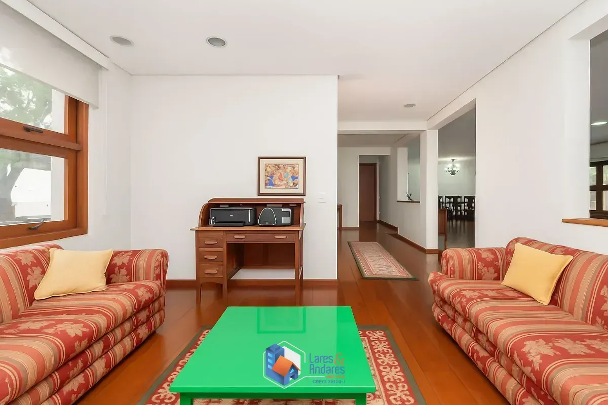 Imagem Sobrado para venda em Vila Ida com 4 quartos, sendo 4 suítes, 426m²