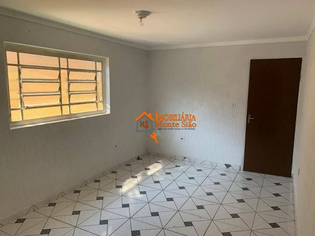 Imagem Casa com 7 dormitórios à venda, 260 m² por R$ 490.000,00 - Cidade Soberana - Guarulhos/SP