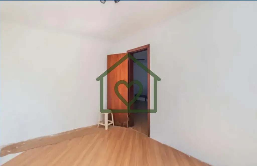 Imagem Para quem busca uma casa espaçosa, com estrutura de construção muito sólida e excelente distribu...