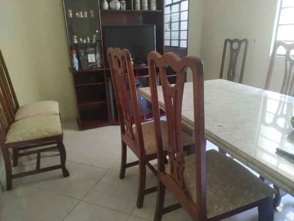 Imagem Casa com 3 Quartos estilo colonial.