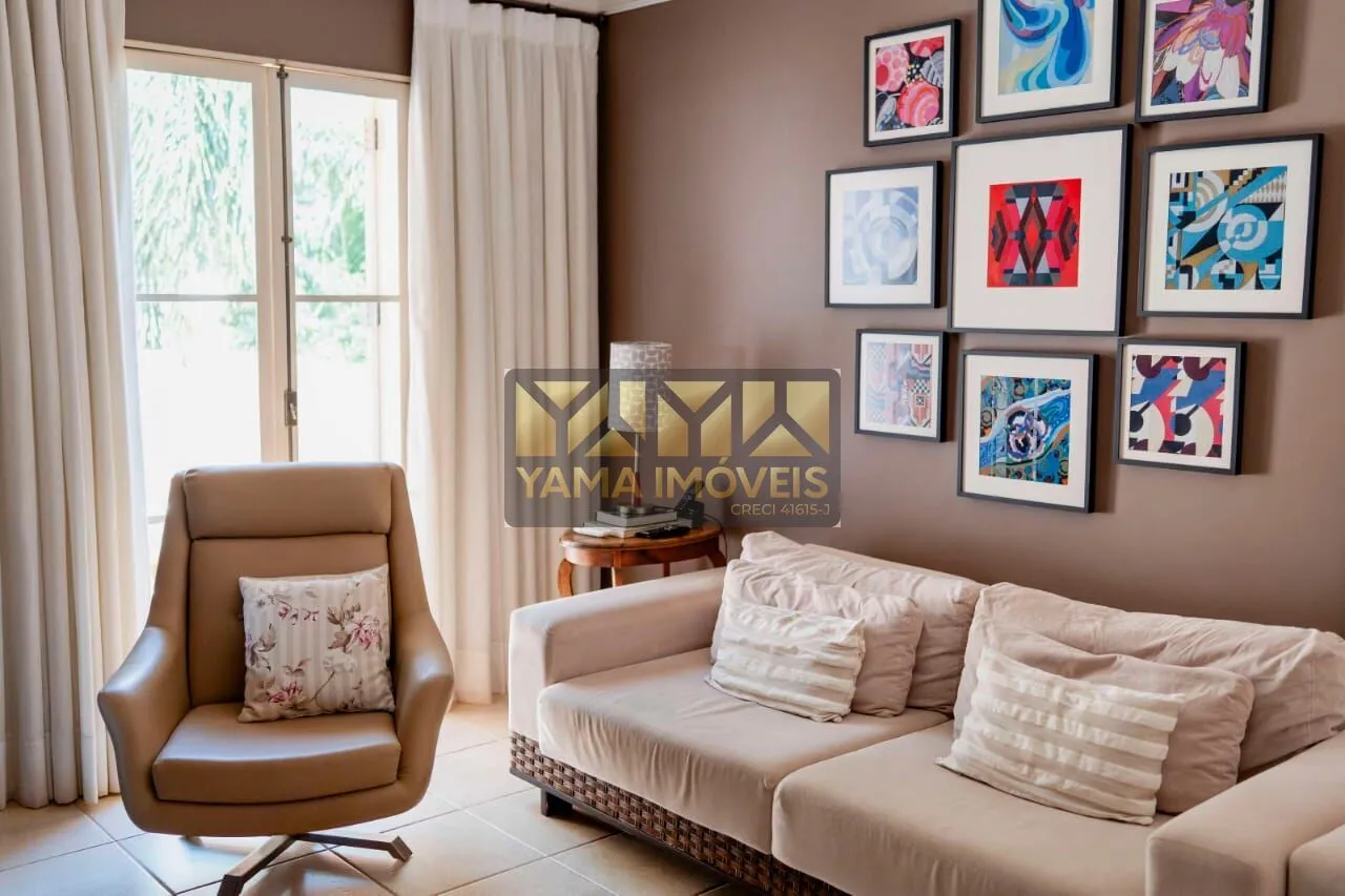 Imagem Paineiras - Casa Neoclássica | 4 Suítes, Lazer e Paisagismo Exuberante no Condomínio Paineiras