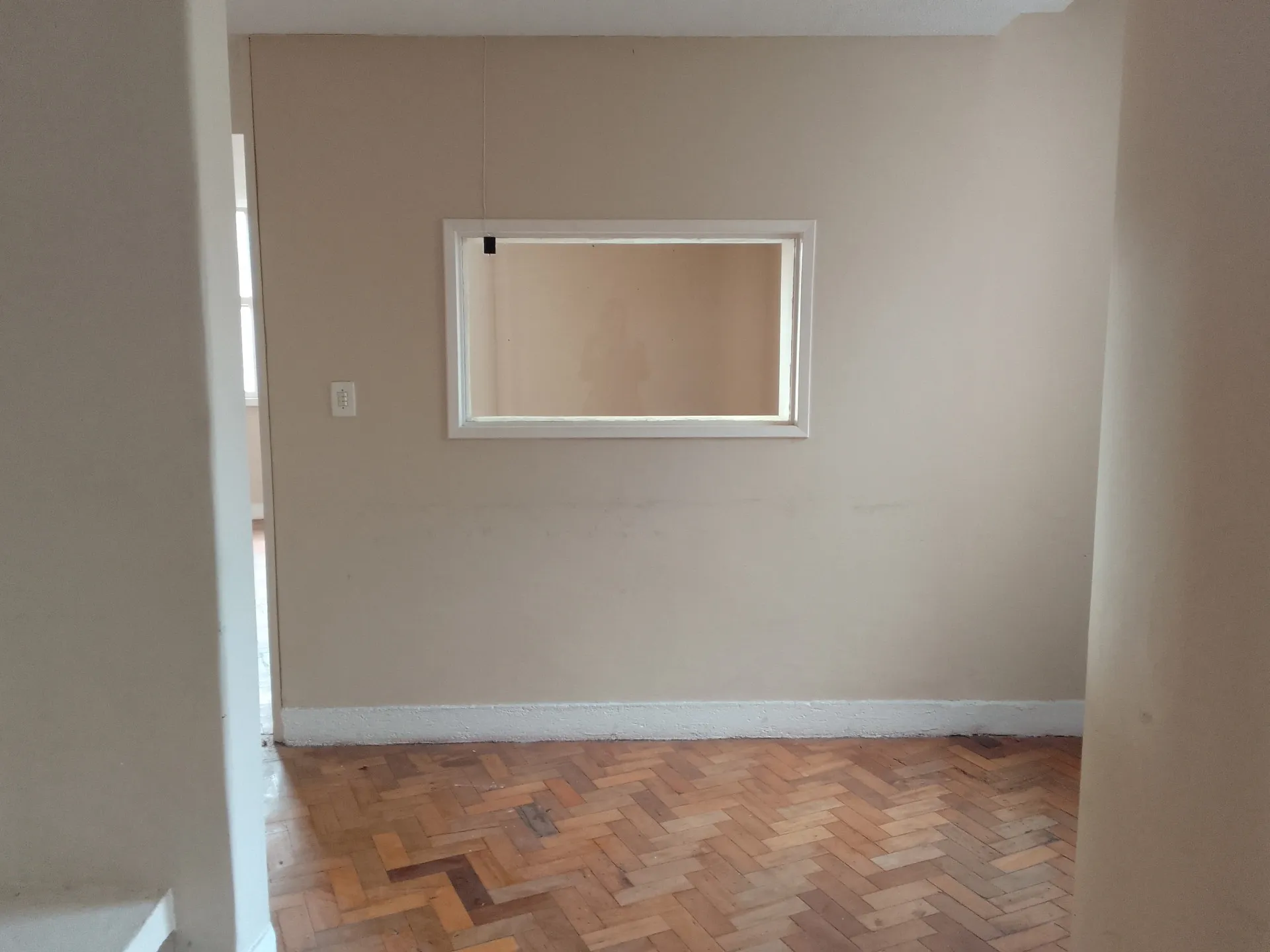 Imagem Sala comercial à venda em Porto Alegre, Centro, 112.6m2