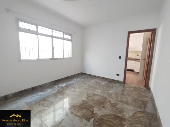 Imagem Sobrado com 03 Dormitórios ( 1 Suíte com Terraço), 02 Vagas para automóvel, bairro extremamente arborizado- perto da USP ( Jd Rizzo - Butantã).