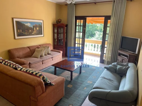 Imagem Casa com 4 dormitórios à venda, 305 m² por R$ 930.000,00 - Centro - Socorro/SP