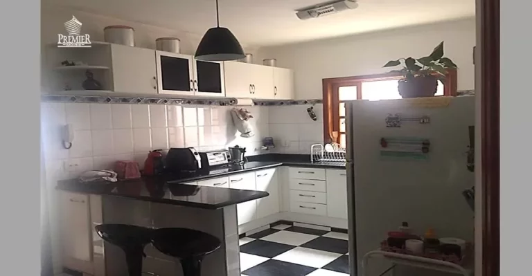 Imagem ÓTIMA CASA NO JARDIM PACAEMBU, COM 3 DORMITÓRIOS SENDO 1 SUÍTE COM BANHEIRA