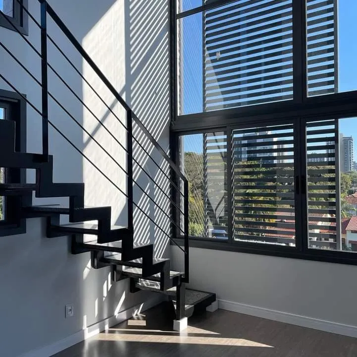 Imagem Apartamento com 109m², localizado no bairro Passo da Areia em Porto ALegre/RS.