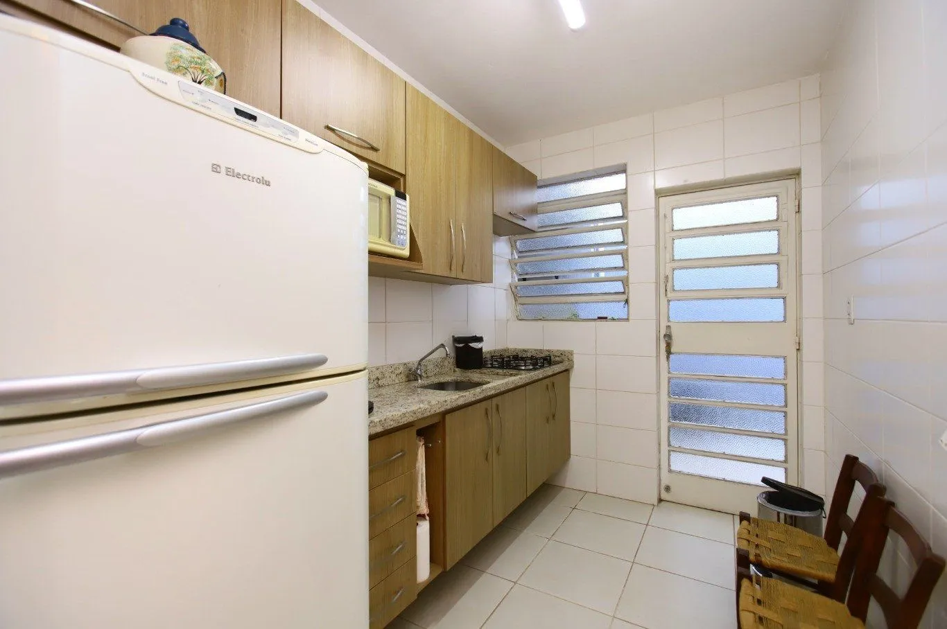 Imagem Casa com Edícula nos fundos, total de 5 dormitórios no Bairro gloria.