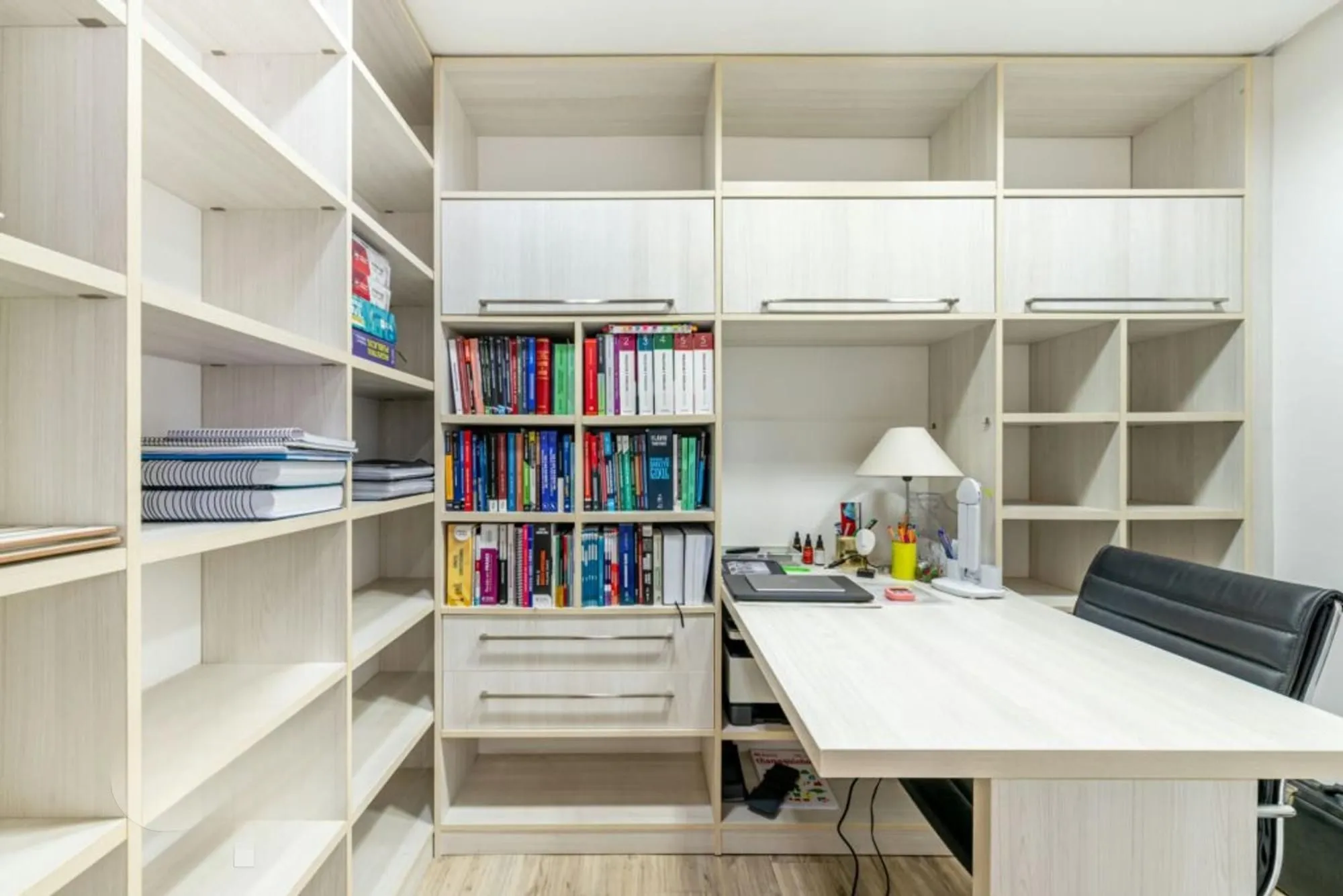 Imagem Apartamento à venda em Petrópolis com 153 m², 2 quartos, 1 suíte, 2 vagas