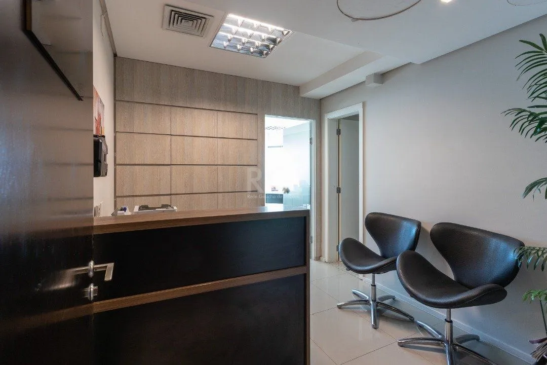 Imagem Conjunto/Sala para Venda - 210m², 0 dormitórios, 5 vagas - Cristal