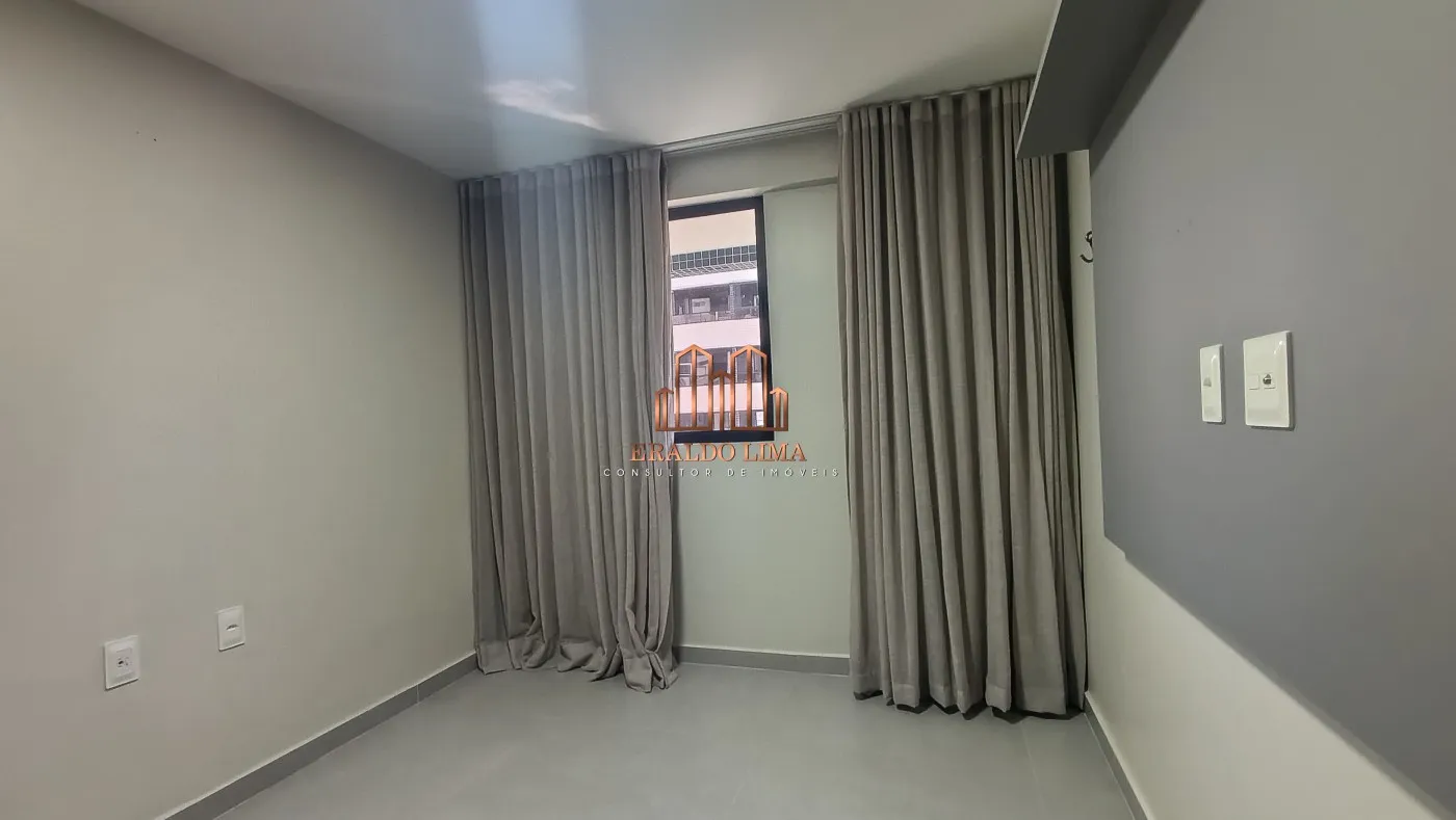 Imagem Apartamento para Venda em Maceió, Ponta Verde, 3 dormitórios, 1 suíte, 3 banheiros, 2 vagas